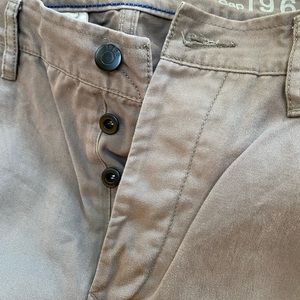 GAP Men’s grey slim pants